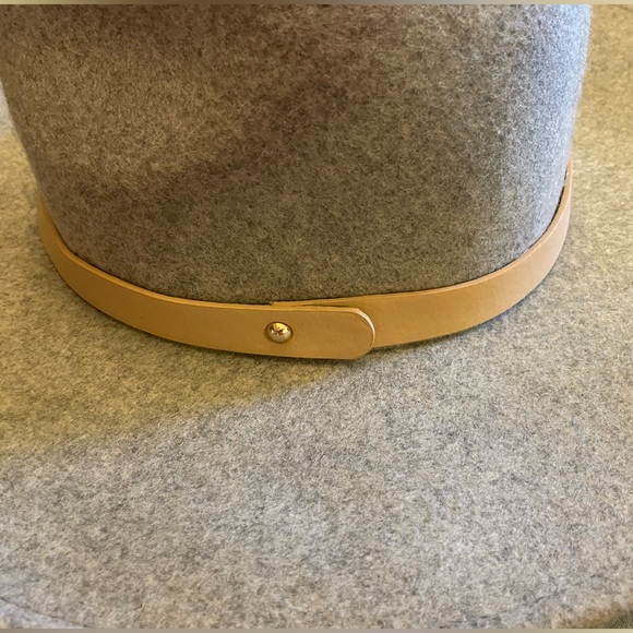 New Unisex Classic Neutral Gray Wool Hat with Tan Leather band on Wide Brim - Picture 15 of 16